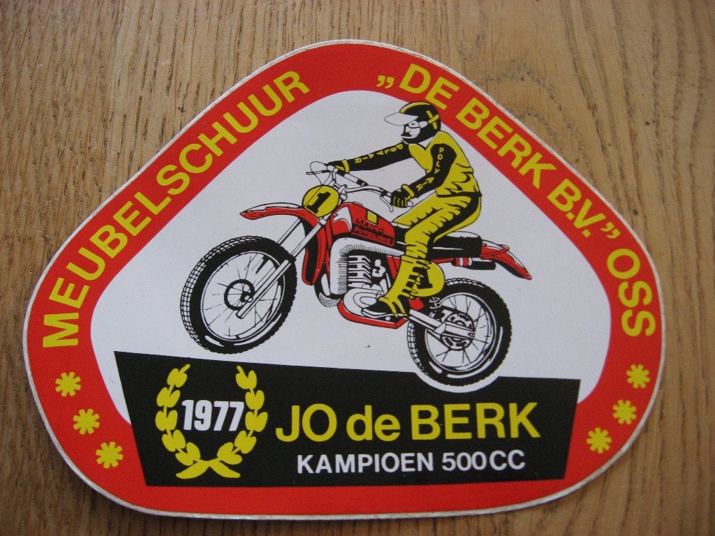 Vintage Sticker Jo de Berk Motorcross Kampioen 1977 500cc, Enlèvement ou Envoi, Neuf, Sport