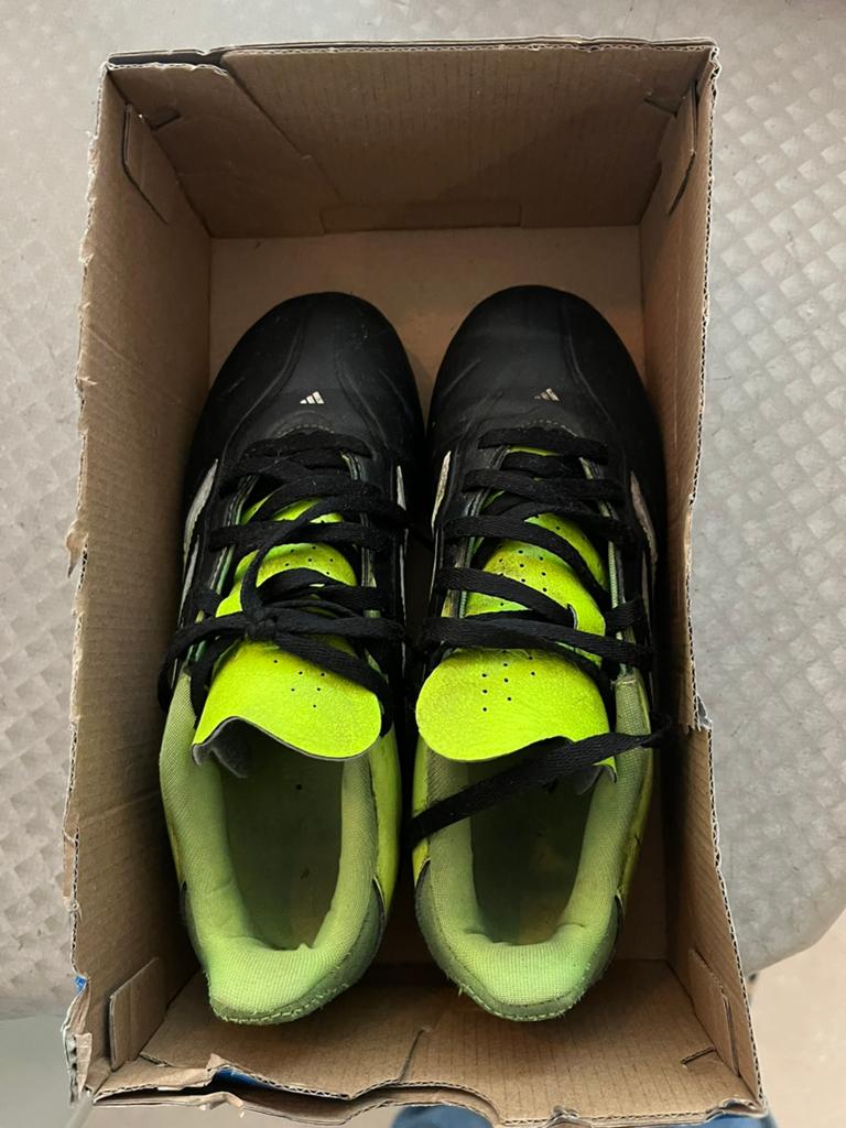 Shoes Adidas copa - maat 34 - in prima staat, Ophalen, Zo goed als nieuw