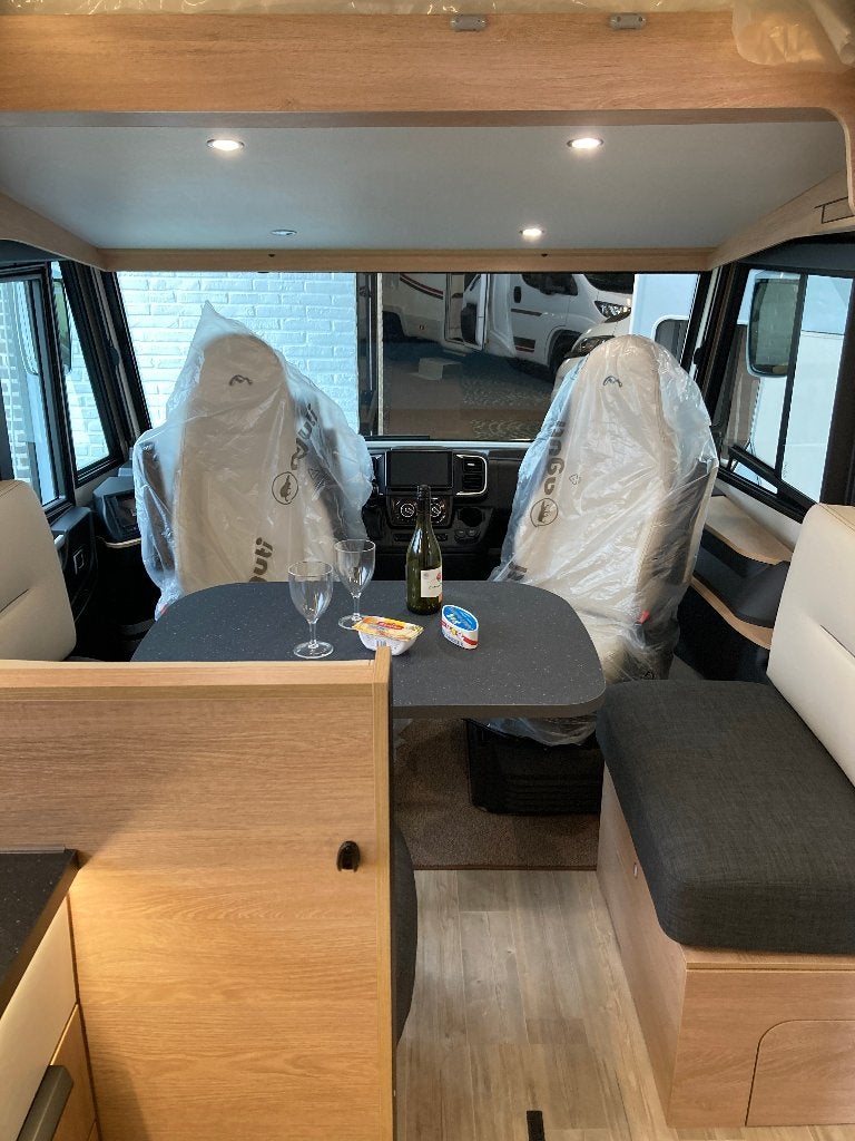 Mooveo (Pilote) INT-74 EBF | Twin + hefbed - Solar - Lithium, Pilote, 7 tot 8 meter, Bedrijf, Diesel