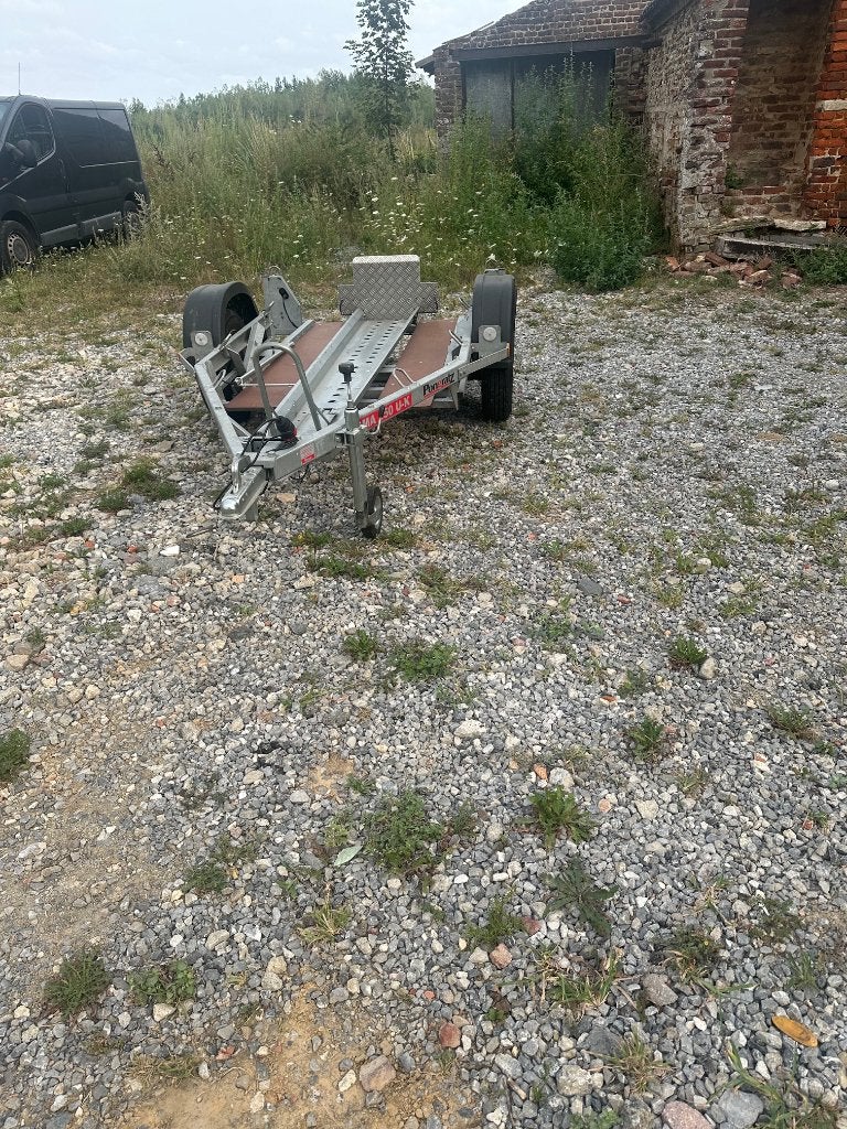 PONGRATZ M-A 250 U-K MOTORAANHANGER, Ophalen