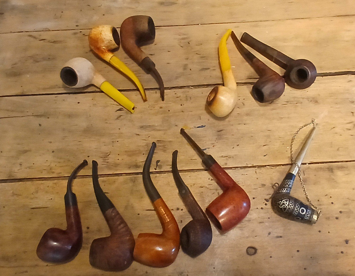 Prachtig verzamelaarskavel: 12 antieke pijpen en 7 kuren, Ophalen of Verzenden