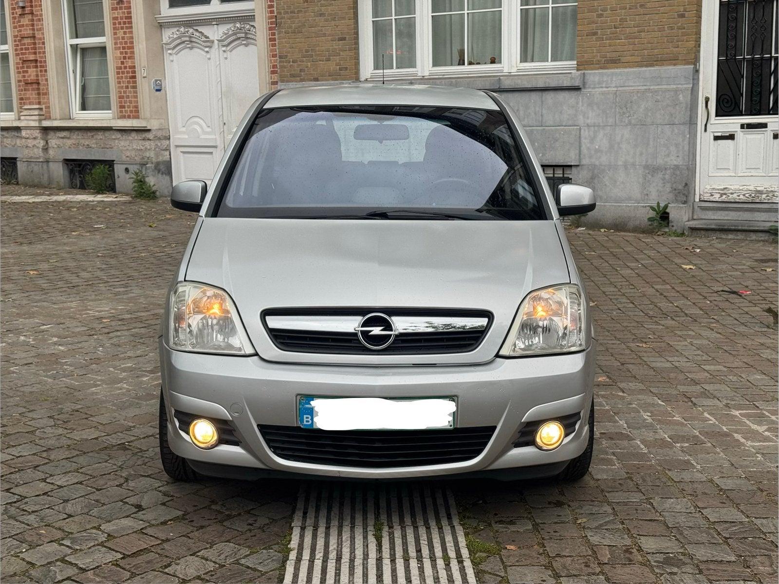 Opel meriva 1.6 essence EURO4 175.000km / 2010, Autos, Opel, Argent ou Gris, Boîte manuelle, Noir, 5 portes