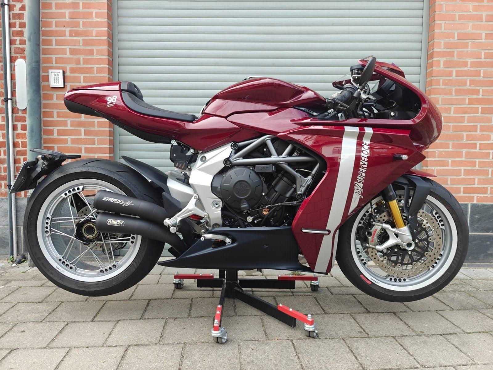 MV Agusta Superveloce 98, Motoren, Occasion, Motorrijbewijs A, 3 cilinders, Meer dan 35 kW