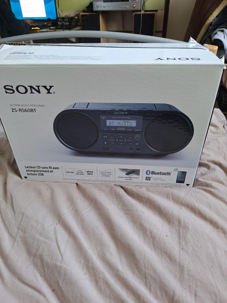 Sony ZS-RS60BT draagbare radio/cd/bluethooth en usb ingang, Ophalen, Zo goed als nieuw, Radio, Met cd-speler
