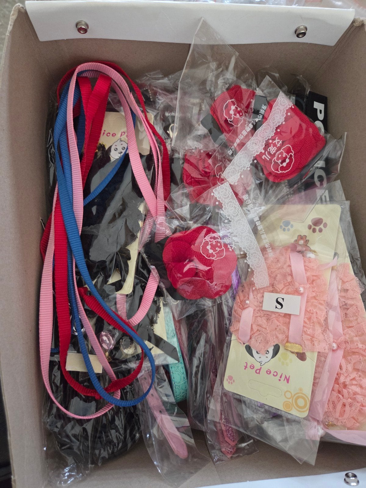 Lot accessoires voor kleine hondjes. Nieuw., Animaux & Accessoires, Accessoires pour chiens, Autres marques, Enlèvement, Neuf