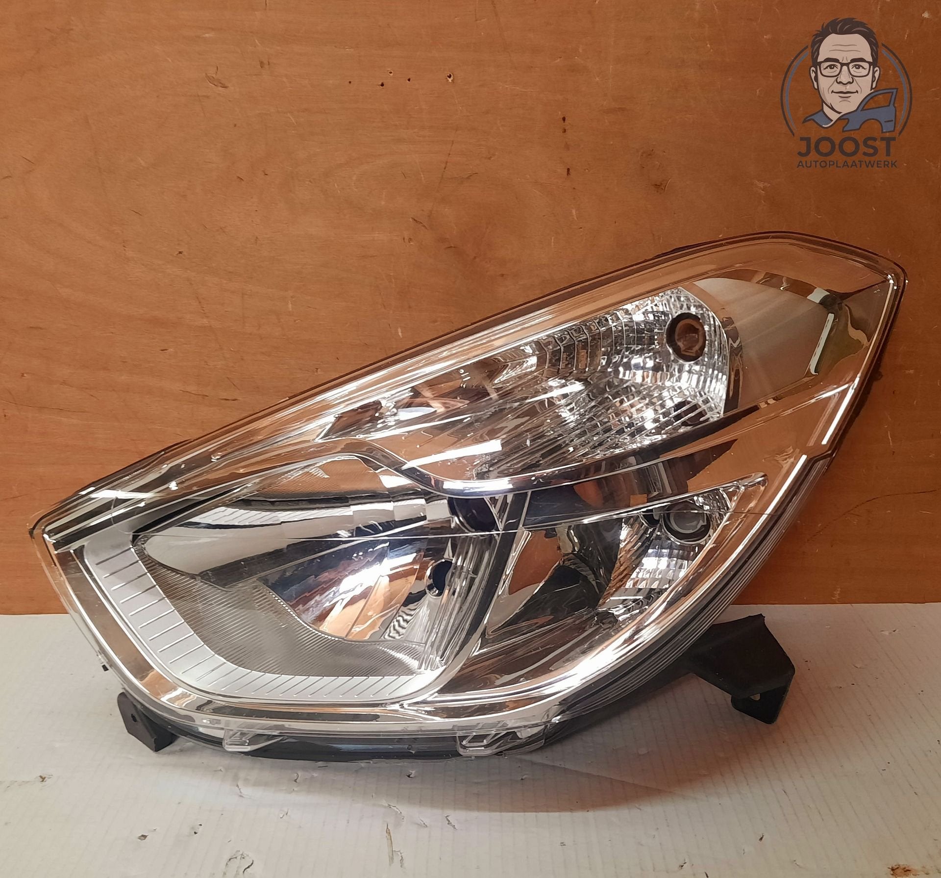 Koplamp orgineel Dacia Dokker / Lodgy 2012-2021 260603007R, Dacia, -Via contactformulier op de website, Enlèvement ou Envoi, -Dacia S.A.