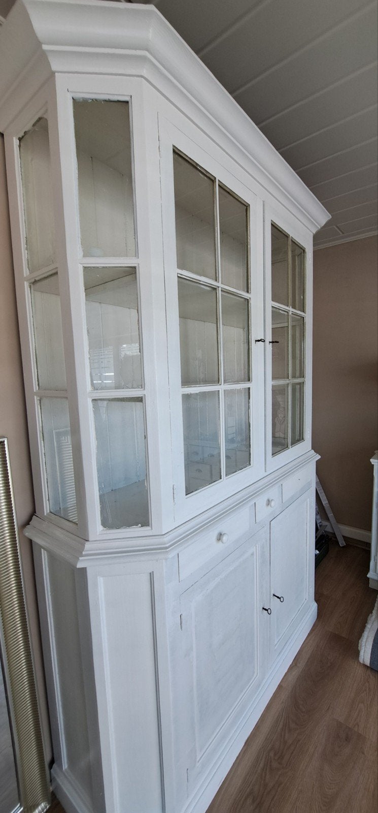 Armoire Luc Megenek., Enlèvement