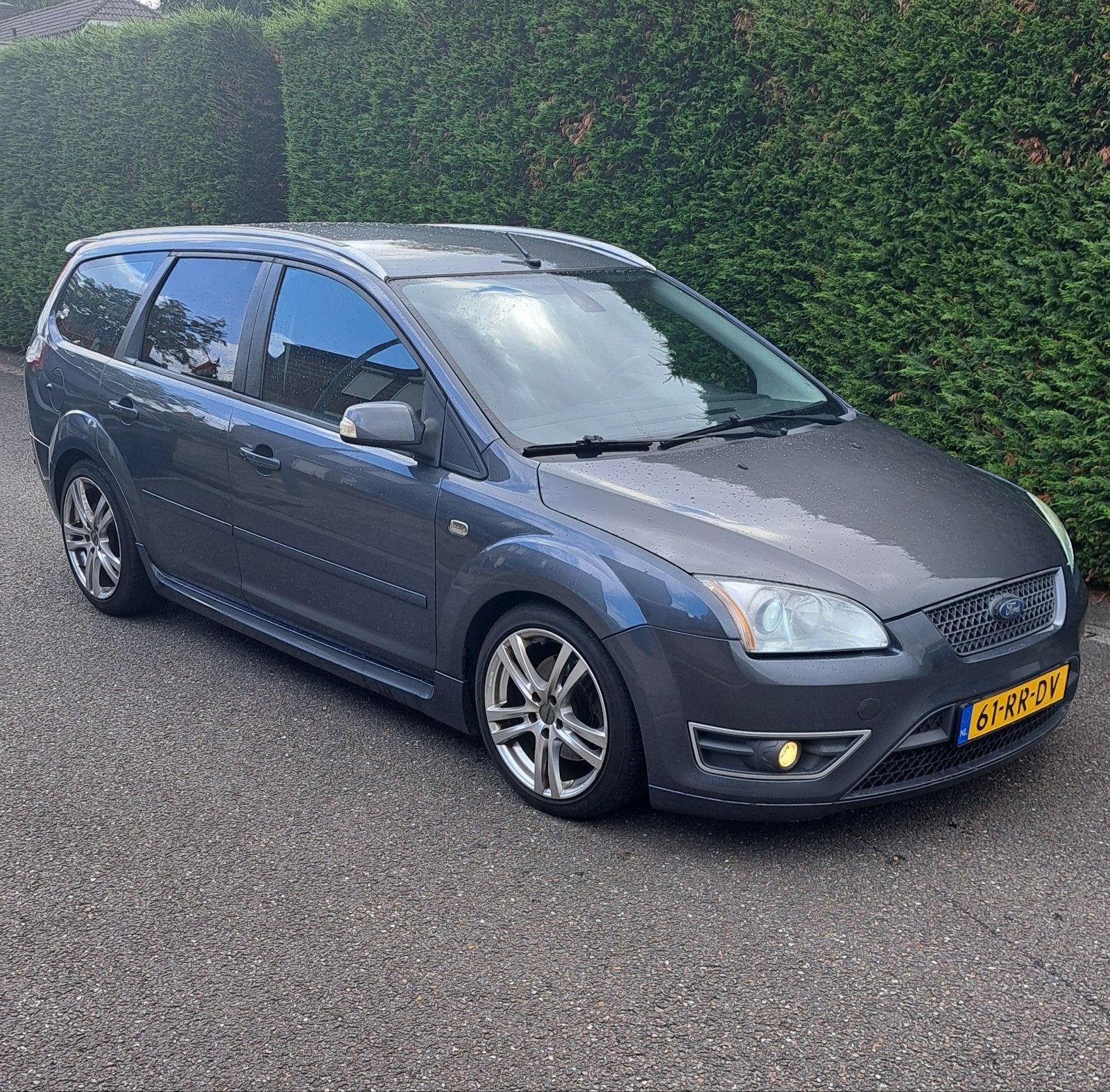 Ford Focus 2.0 16v  ST, 4 zetels, 4 cilinders, Leder en Stof, Particulier