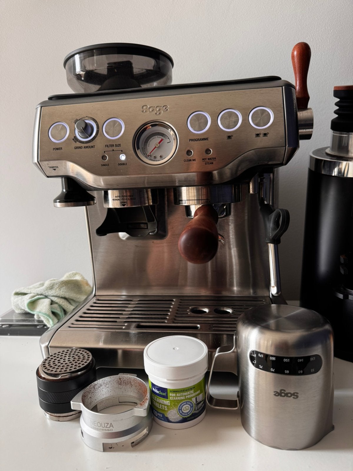 Sage Barista Express met houten upgrades, Electroménager, Cafetières, Enlèvement, Comme neuf