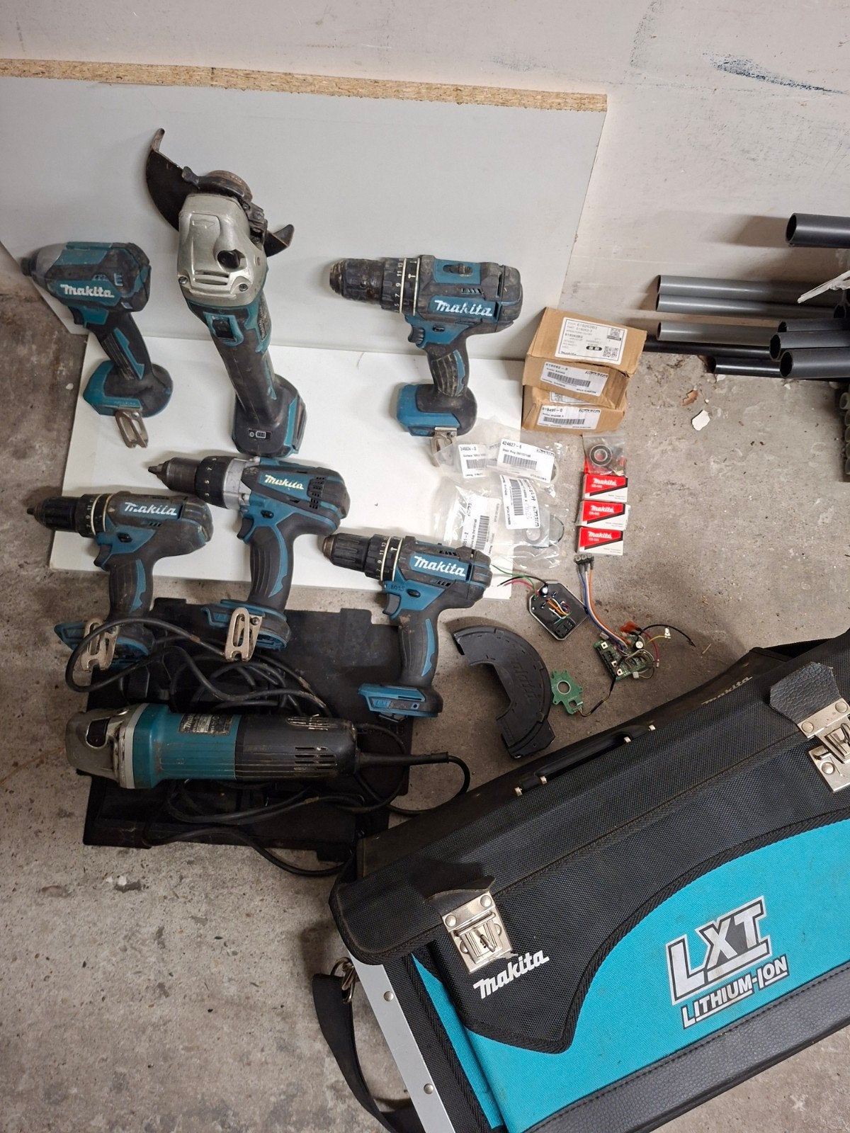 LOT - Machines Makita (7 pièces) — Défectueuses/pour pièces, Enlèvement ou Envoi, Utilisé