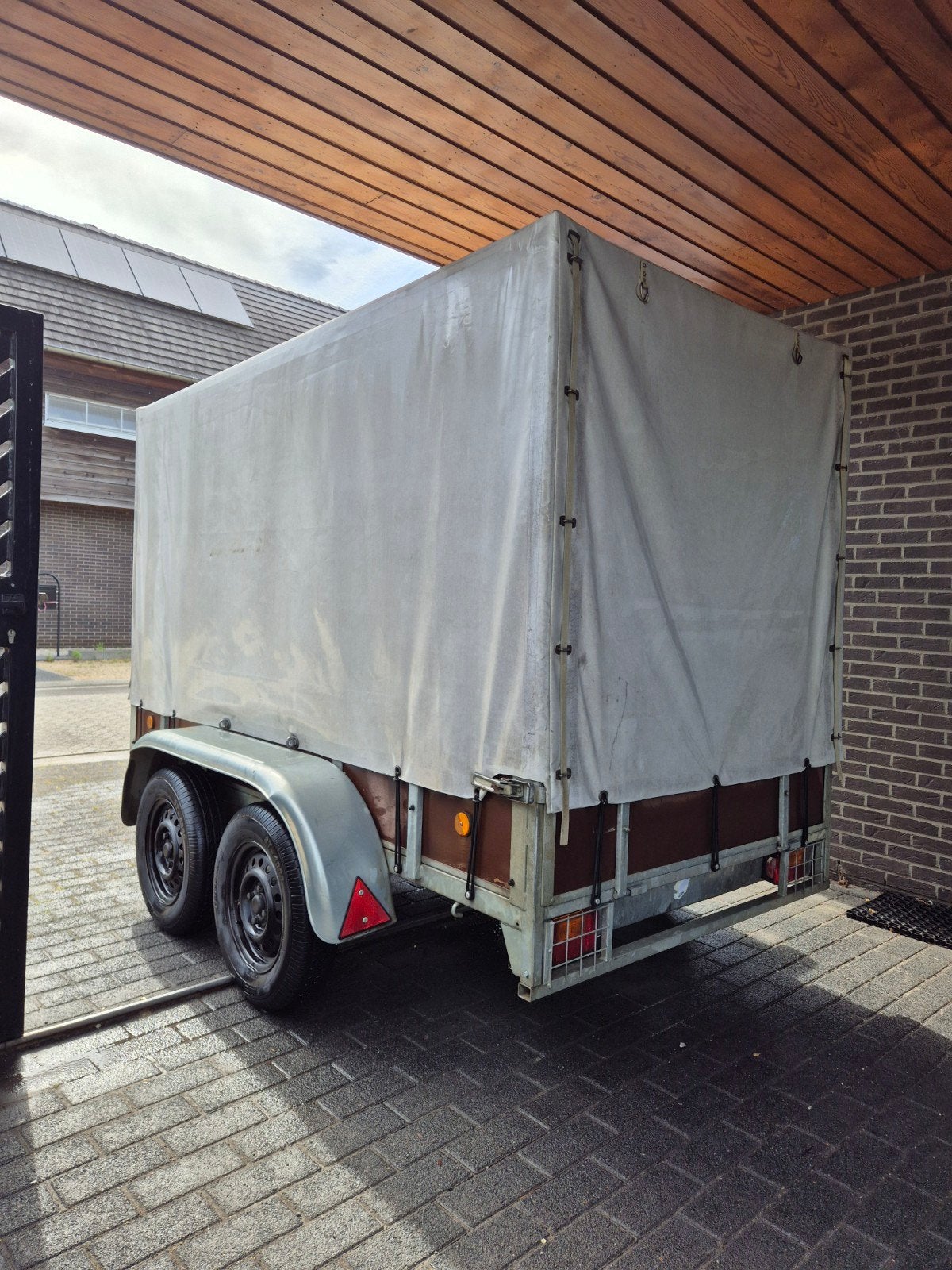 Aanhangwagen dubbelas, Enlèvement