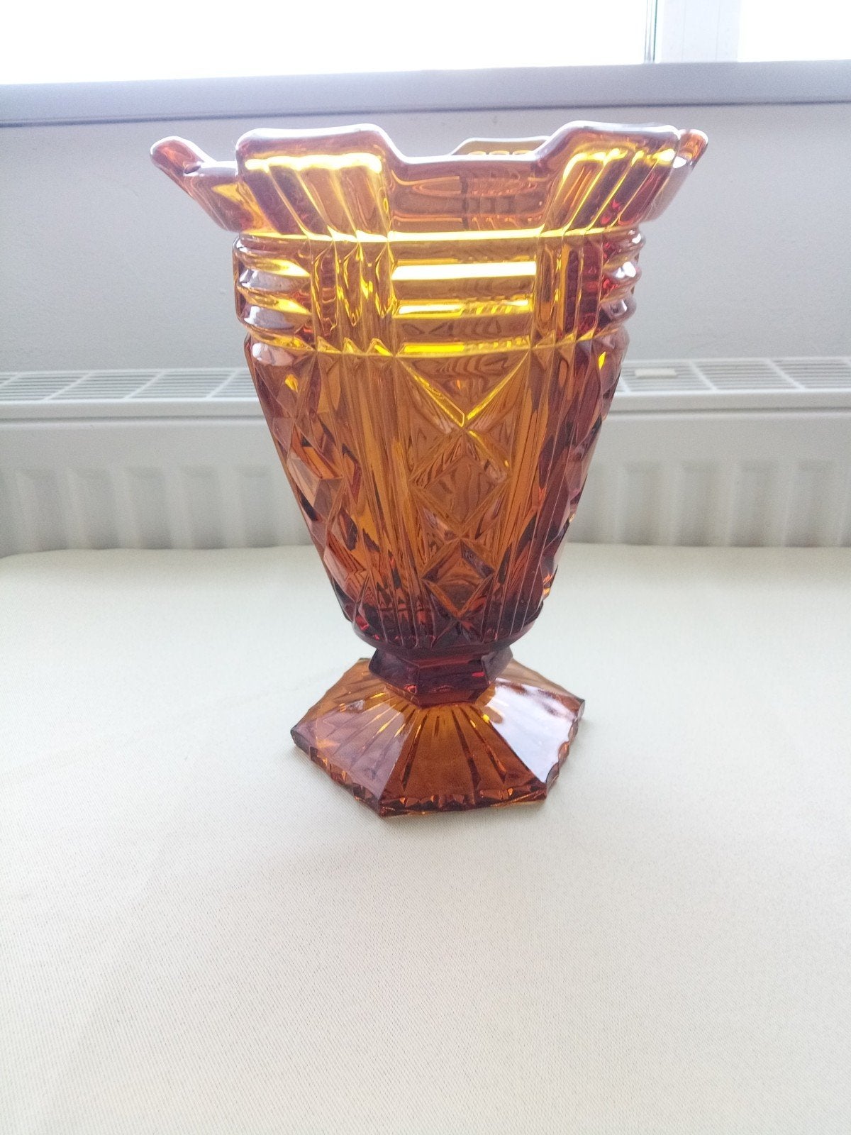 Vase vintage en verre pressé de couleur ambre, Antiquités & Art, Enlèvement
