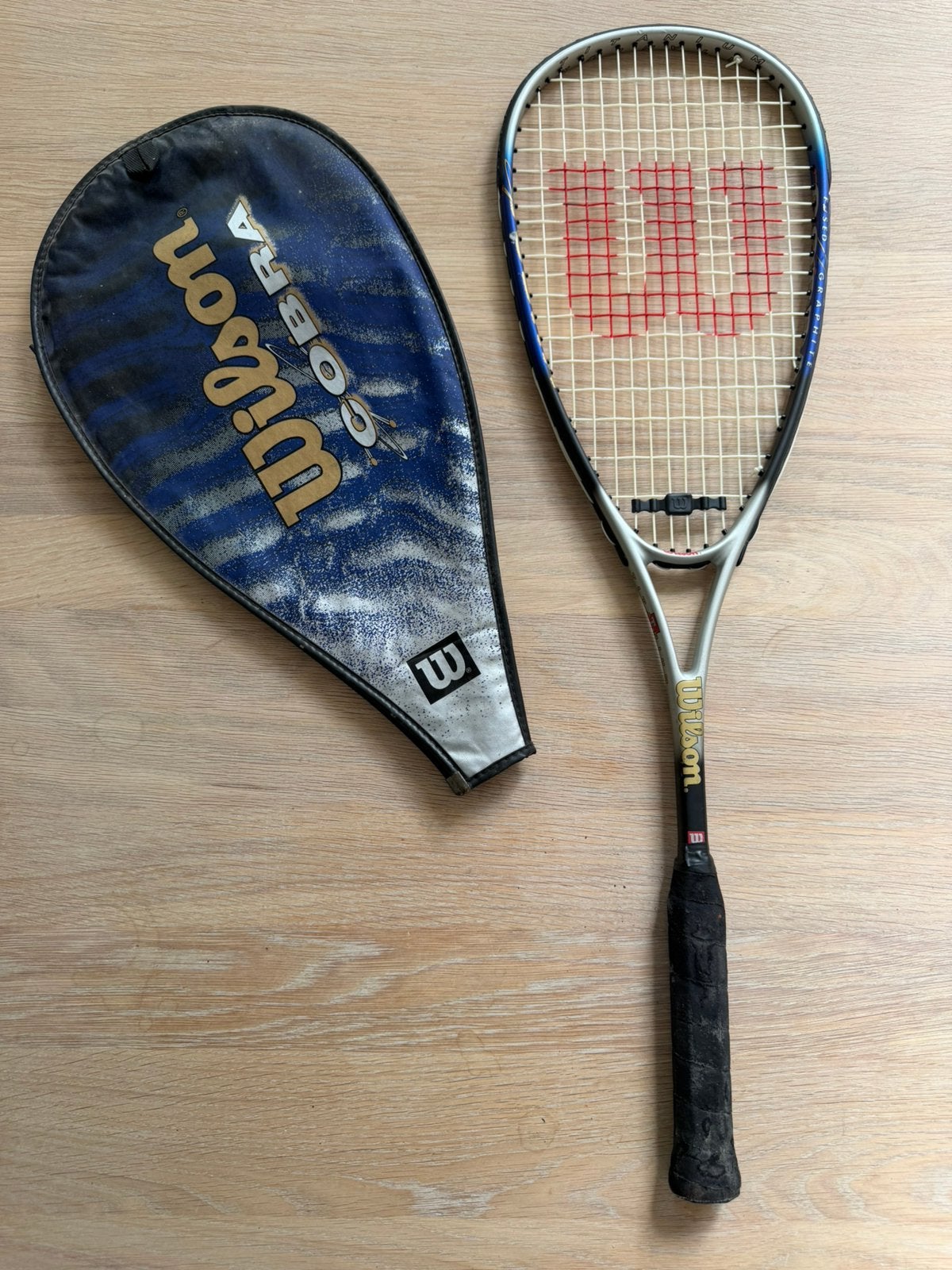 Wilson squash racket, Sport en Fitness, Ophalen, Zo goed als nieuw, Racket