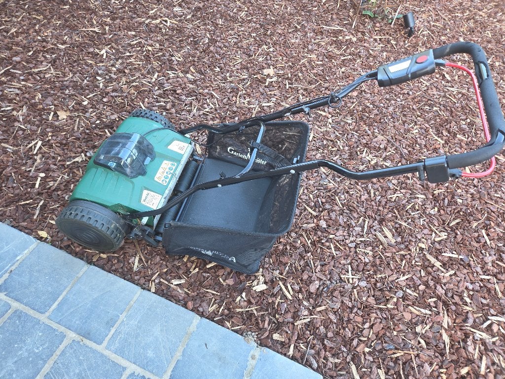Grasmaaier kooimaaier werkt op makita batterijen, Kooimesmaaier, Ophalen, Gebruikt, Mulchfunctie