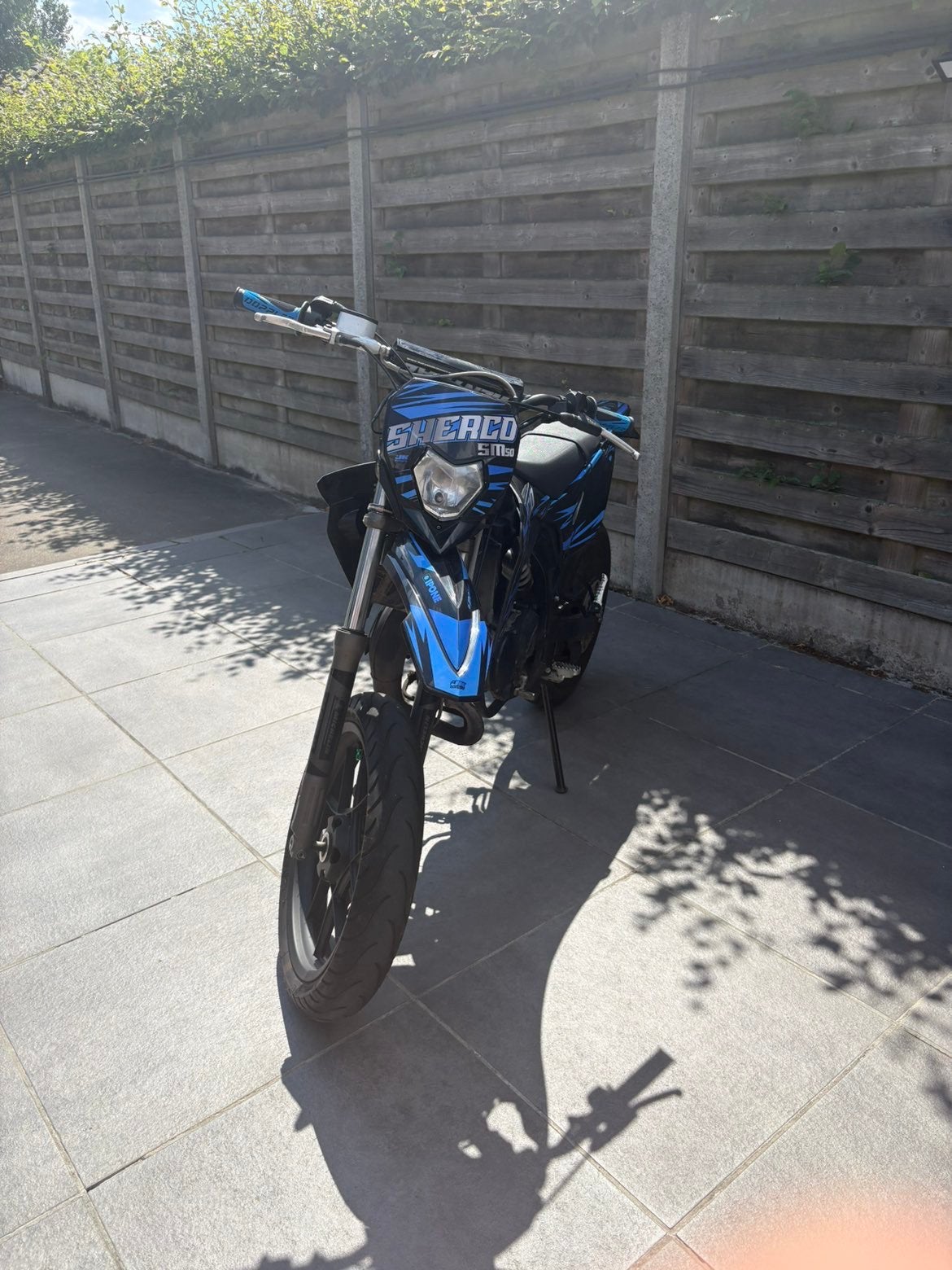 Sherco 50 SM Factory E50 2024 | Custom | 8.6xx km, 6 versnellingen, 49 cc, Zo goed als nieuw, Ophalen