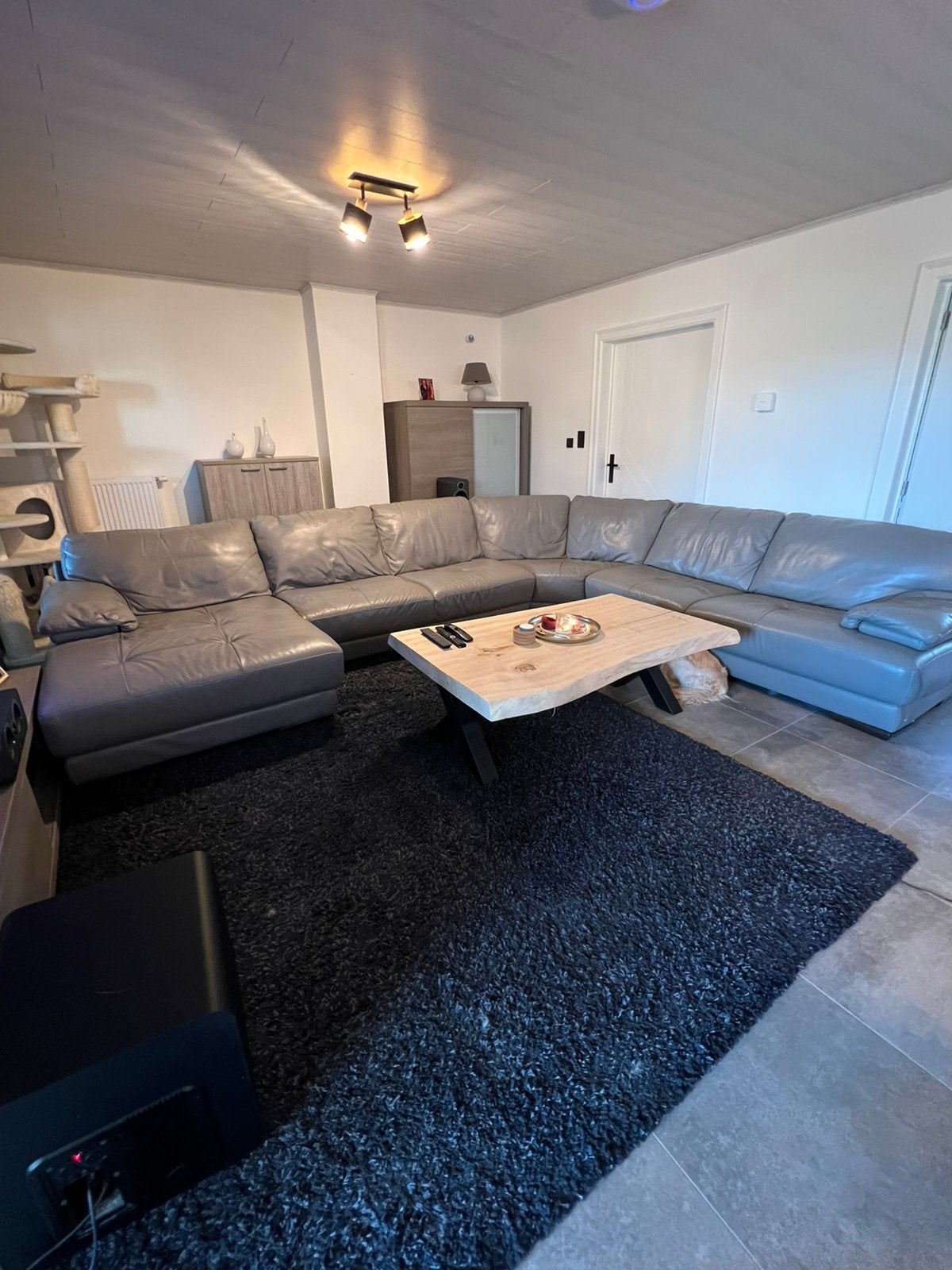 Natuzzi U-vormige lederen hoekzetel – 7 zitpl + longchair, Huis en Inrichting, Ophalen, Gebruikt, Leer