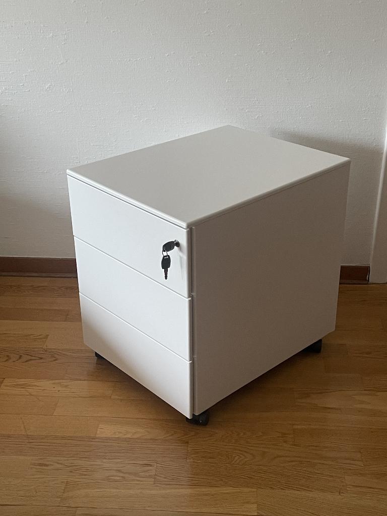 Kleine bureaukast met 3 laden, Ophalen, Nieuw
