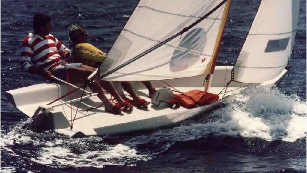 Zeilbootje Wizz te koop 4,40 m, Watersport en Boten, Zeilen en Zeiltoebehoren, Ophalen