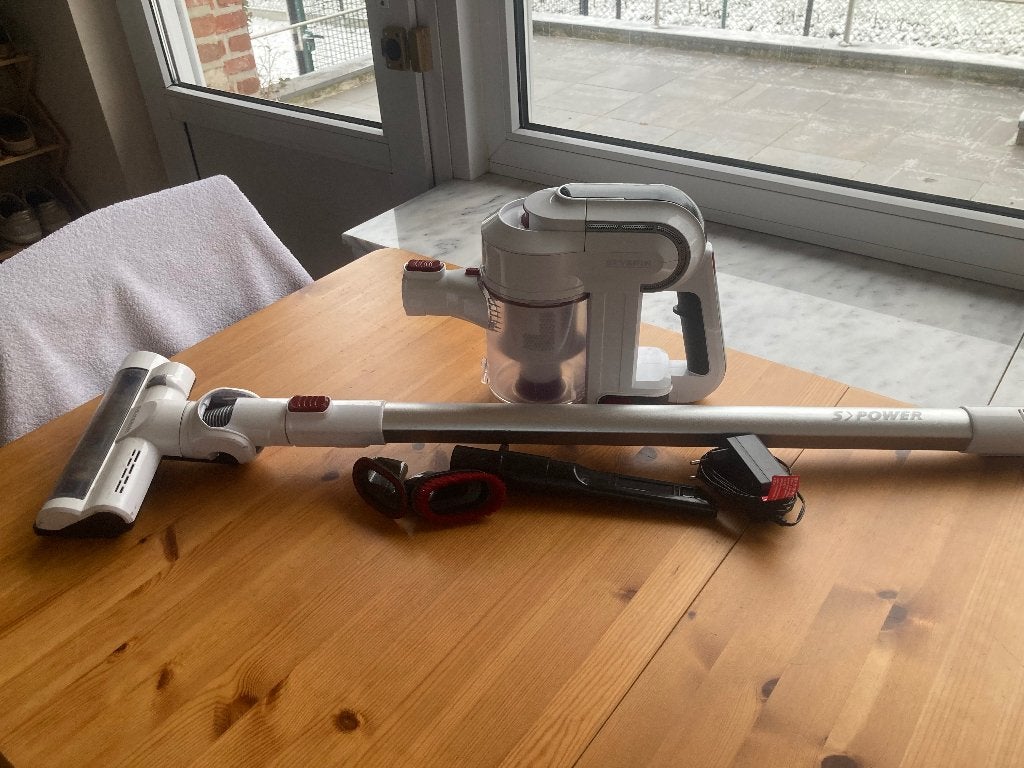 steelstofzuiger, Réservoir, Aspirateur balai, Autres marques, Accessoires inclus
