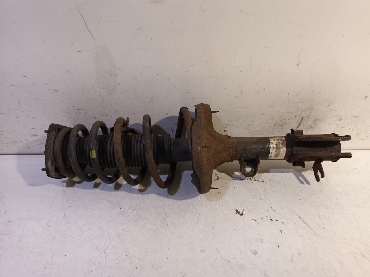 Veerpoot links achter Kia Sportage, Onderdelen@venauto.nl, Van der Ven Autorecycling B.V., Kia, Ettenseweg 76, 4706 PB Roosendaal, The Netherlands