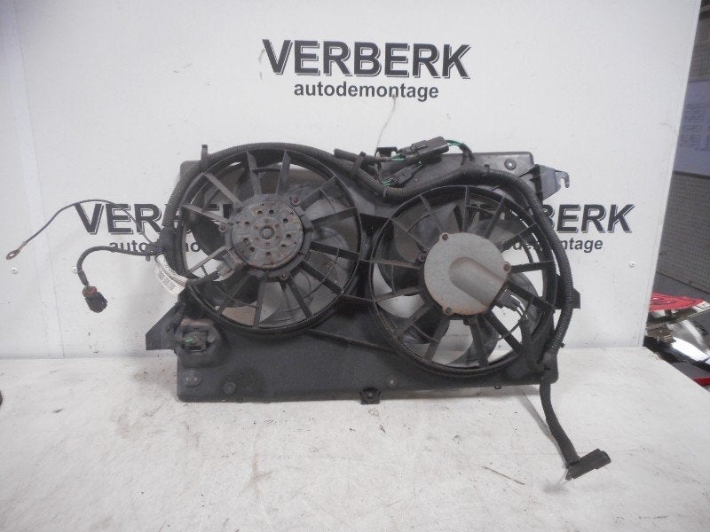 KOELVENTILATORMOTOR Ford Mondeo II (95bb8146bd), Gebruikt, Henry-Ford-Straße  1
50735  Köln, DE, Ford-Werke GmbH, Kunden@ford.com