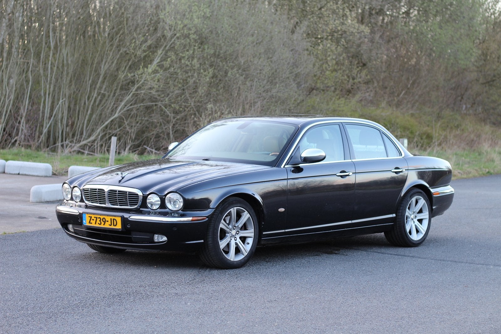 Belle Jaguar XJ 2.7 diesel 2007 pleine d'options noires, Autos, Jaguar, Achat, XJ, Diesel, Particulier