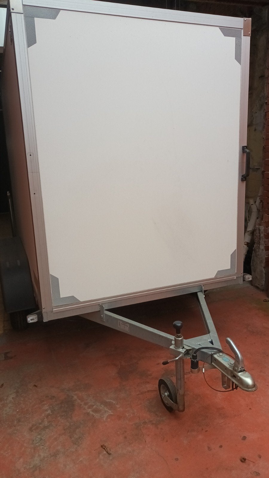 Gesloten aanhanger 750 kg, Enlèvement