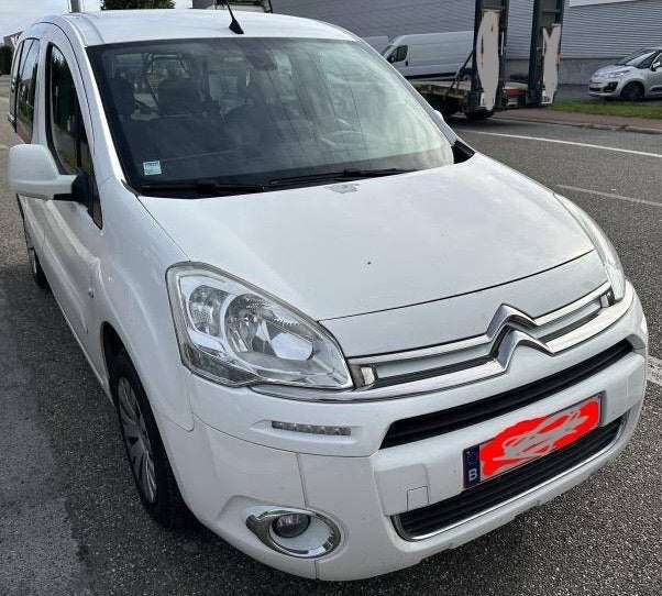 Citroen Berlingo Benzine 1600 cc 98pk UTILITY NAVI/AIRCO, Voorwielaandrijving, Stof, 4 cilinders, Citroën