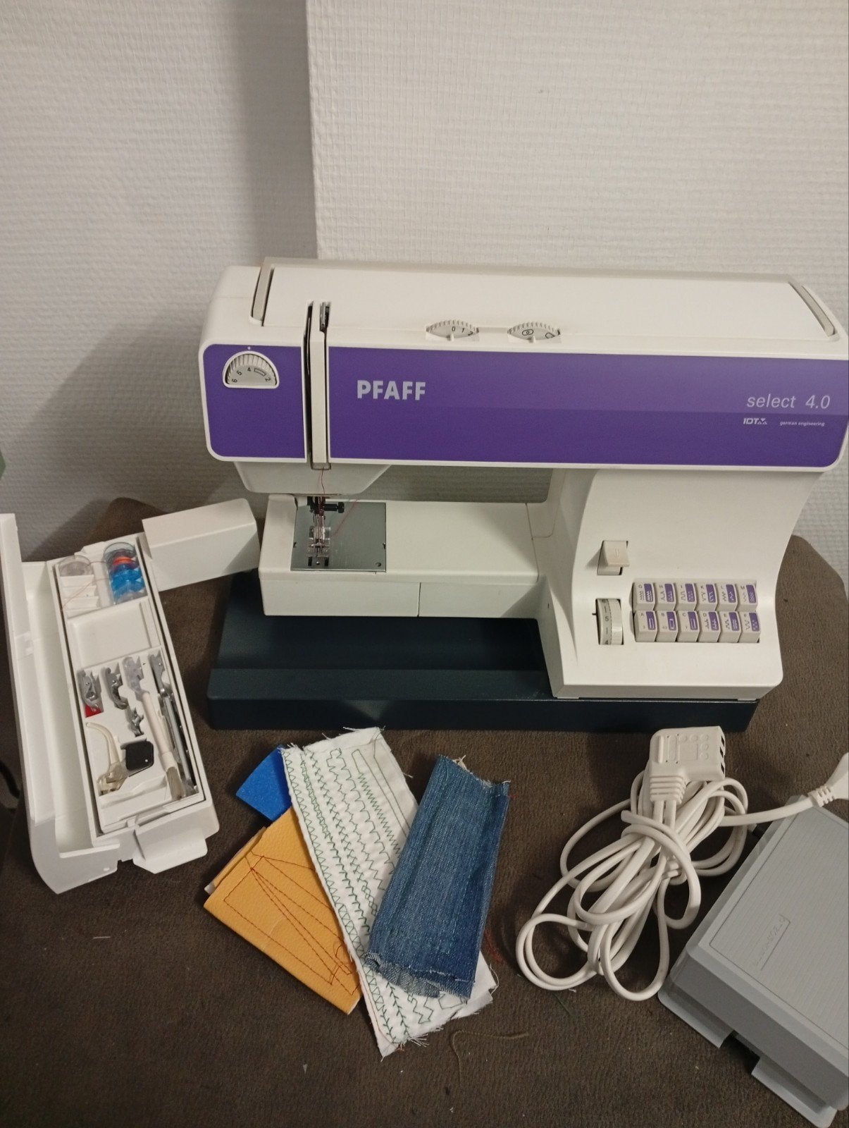 Pfaff Select 4.0 naaimachine, Hobby en Vrije tijd, Naaimachines en Toebehoren, Ophalen of Verzenden, Naaimachine, Pfaff