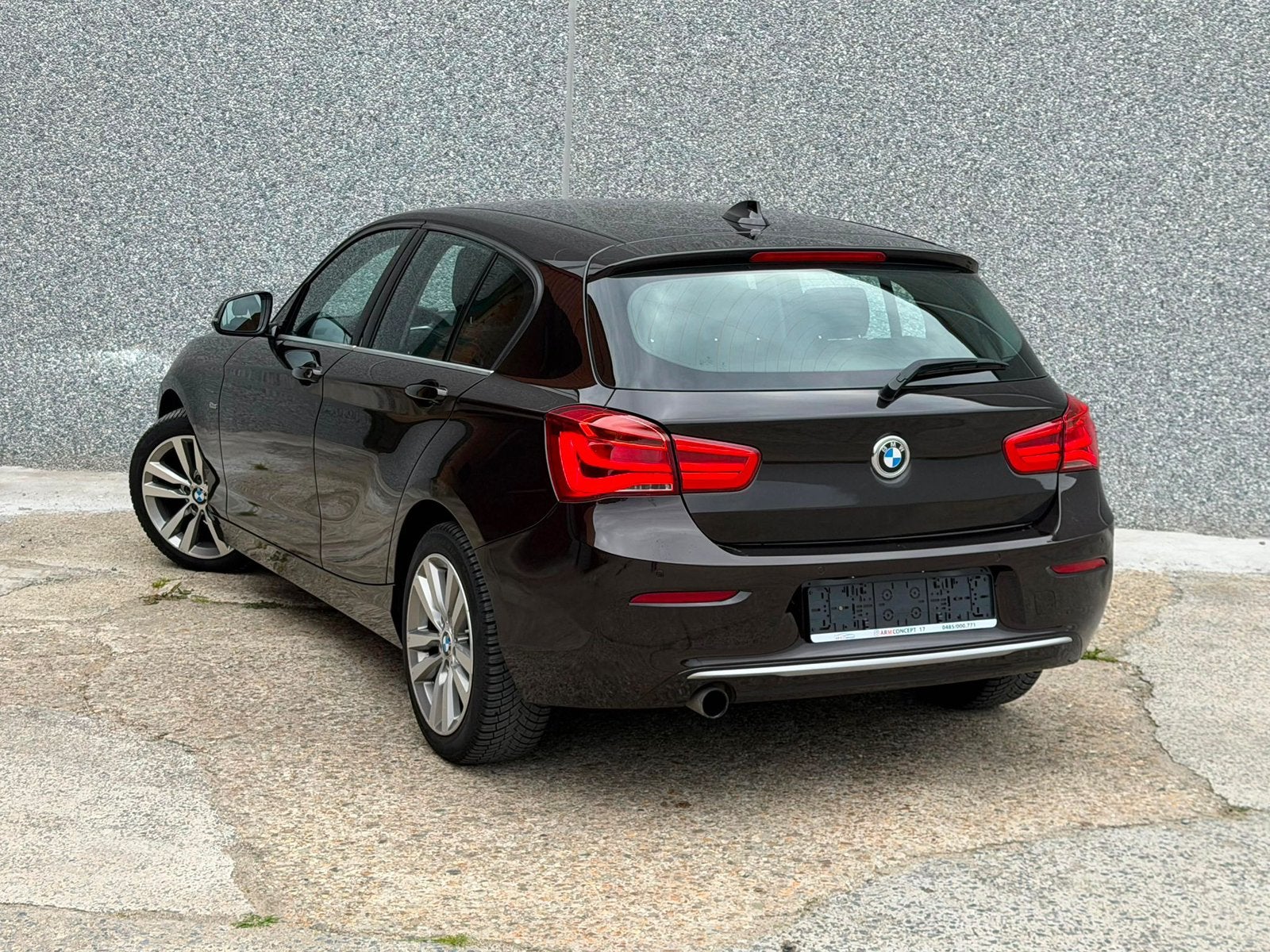 BMW 116i Essence 2016 EURO 6 LED/navi/ feuille rose, Autos, BMW, Achat, Euro 6, Entreprise, Boîte manuelle