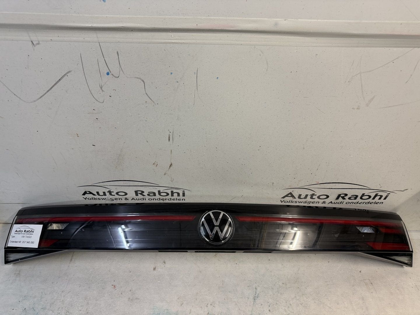 VW TAIGO 2G7 ACHTERLICHT MIDDEN BALK ACHTERKLEP 2G7945093, -, Utilisé, -, -