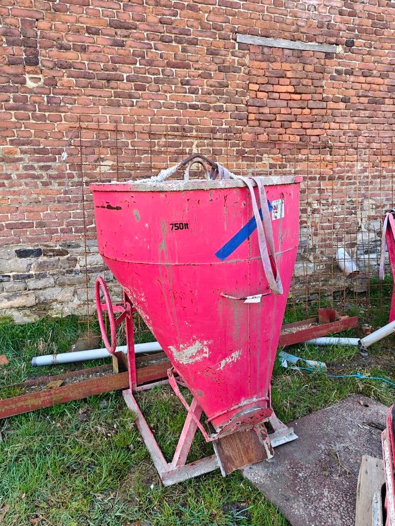 Cuva beton pour grue tour 750l