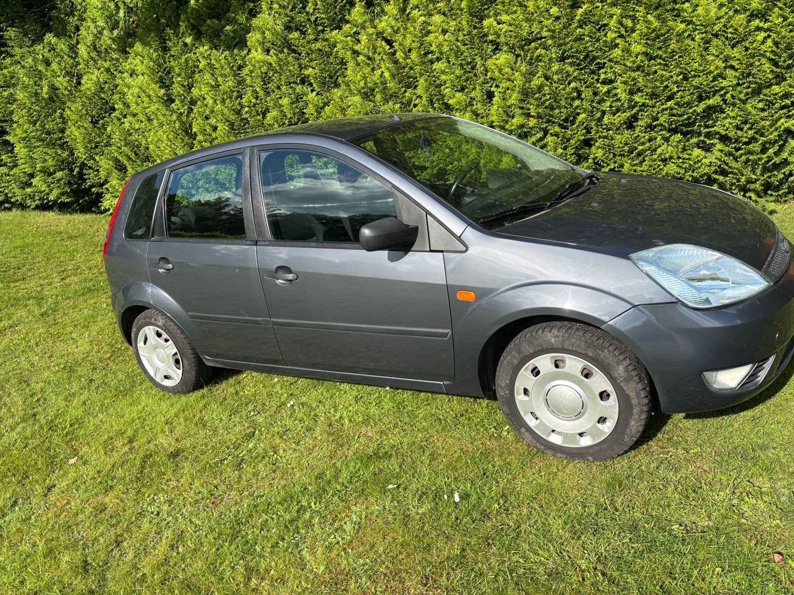 ford fiesta 13 i 2005, Auto's, Zwart, 5 deurs, Particulier, Fiësta