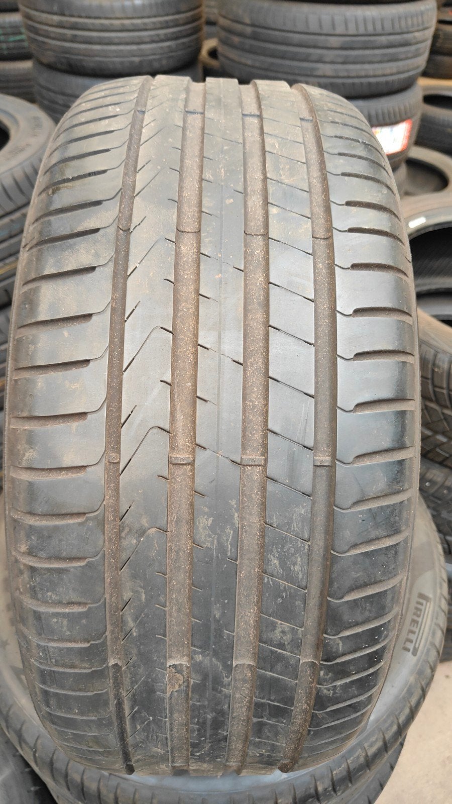 255/40r18 Pirelli 45€ per stuk met montage en balanceren, Ophalen