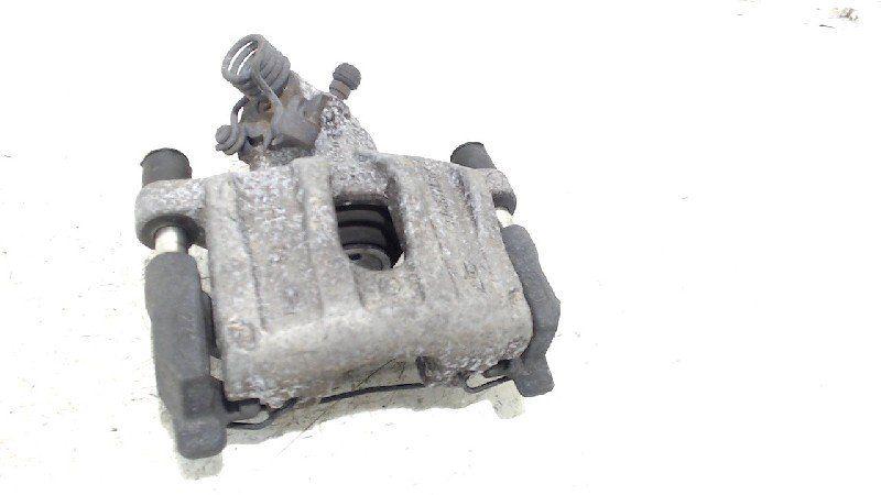 Remklauw links achter Ford Focus, Onderdelen@venauto.nl, Van der Ven Autorecycling B.V., Ettenseweg 76, 4706 PB Roosendaal, The Netherlands