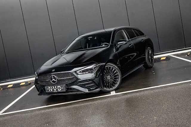 Mercedes-Benz CLA 200 Shooting Brake | AMG Night Edition |, Auto's, Automaat, CLA, Zwart, USB
