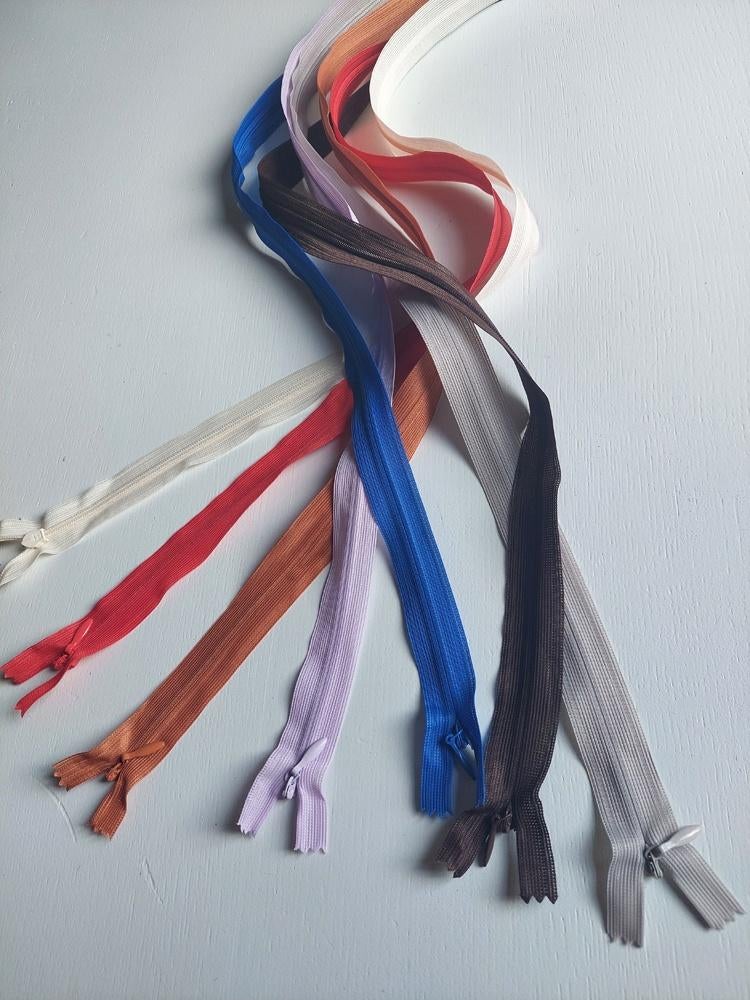 1261) 7 stukken blinde ritsen 60cm in verschillende kleuren, Hobby en Vrije tijd, Naaien en Fournituren, Ophalen of Verzenden