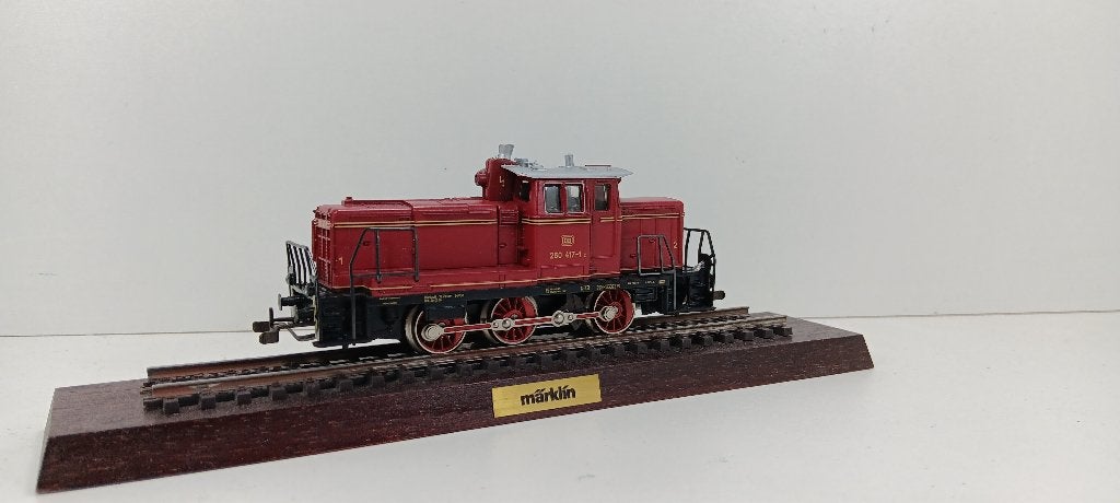 Marklin 3665 Diesellok type BR 260 DB, Ophalen of Verzenden, Zo goed als nieuw, Wisselstroom, Märklin