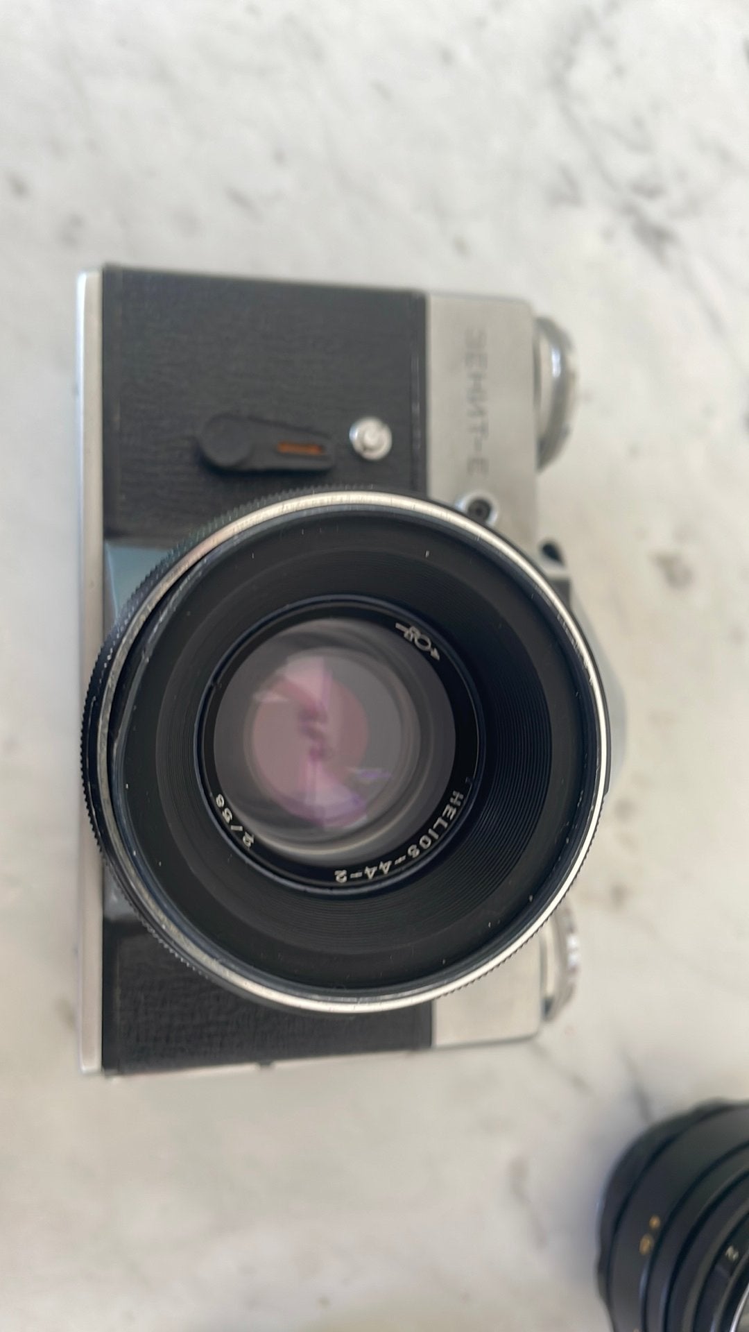zenit e helios 44, Audio, Tv en Foto, Fotocamera's Analoog, Ophalen of Verzenden, Zo goed als nieuw