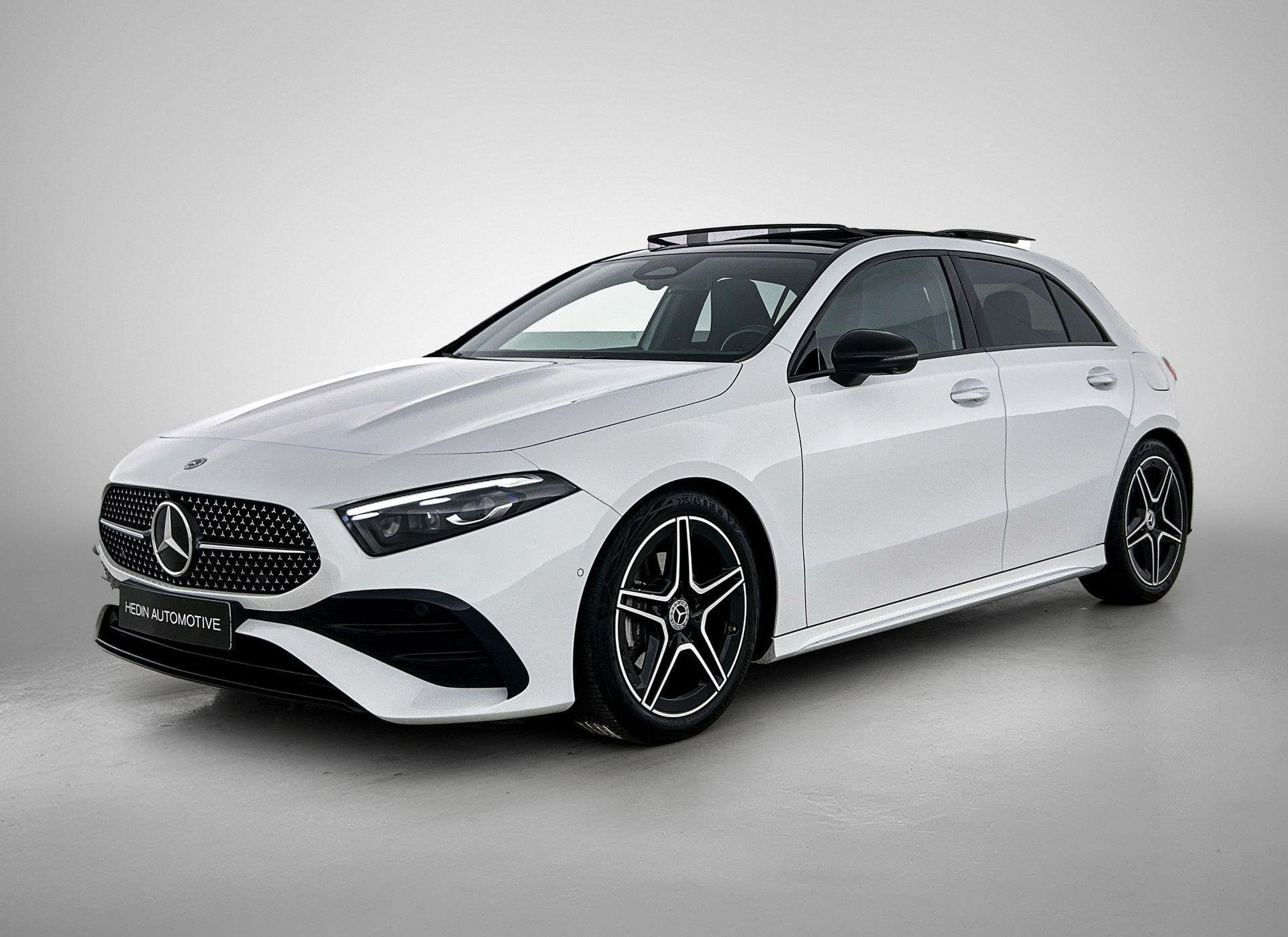 Mercedes-Benz A-Klasse 180 Hatchback AMG Line | Panoramisch, Autos, 100 kW, Achat, 680 kg, Entreprise