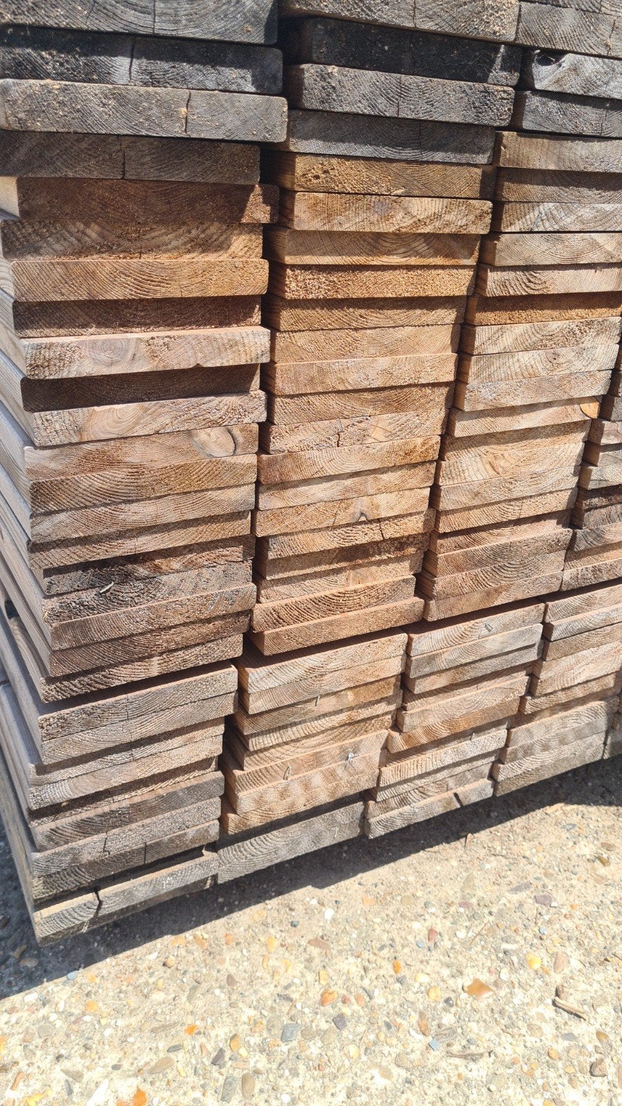Partij thermowood terras of gevel 22.99€ per m2 /m2, Ophalen
