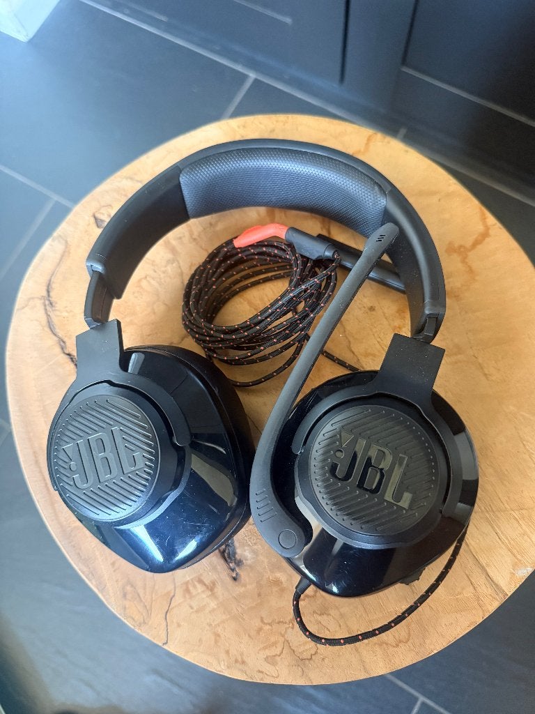 JBL Quantum 100 Gaming Headset | Zwart | 100% Werkend, Computers en Software, JBL, Ophalen of Verzenden, Zo goed als nieuw, Over-ear