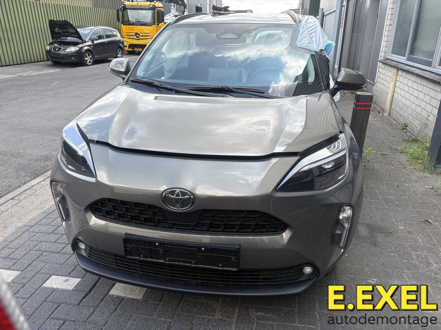 Voorkop Toyota Yaris Cross (PB1/PJ1) 1.5 Hybrid vanaf 2020, -, Origine de la pièce connue, Toyota, Utilisé