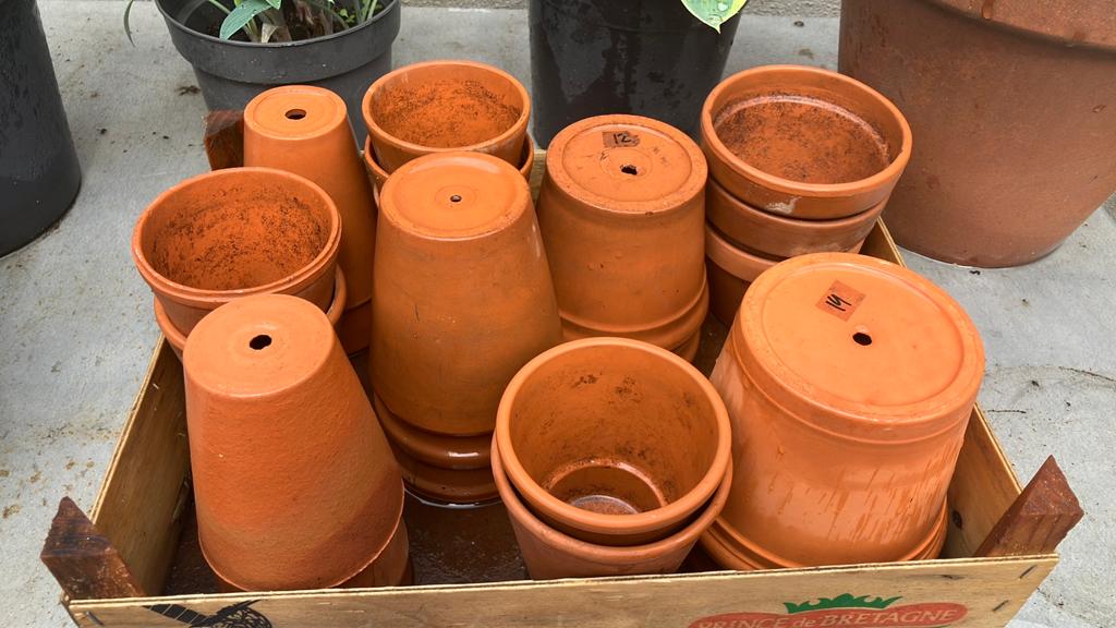 Lot terra cotta potjes bieden, Tuin en Terras, Ophalen, Zo goed als nieuw