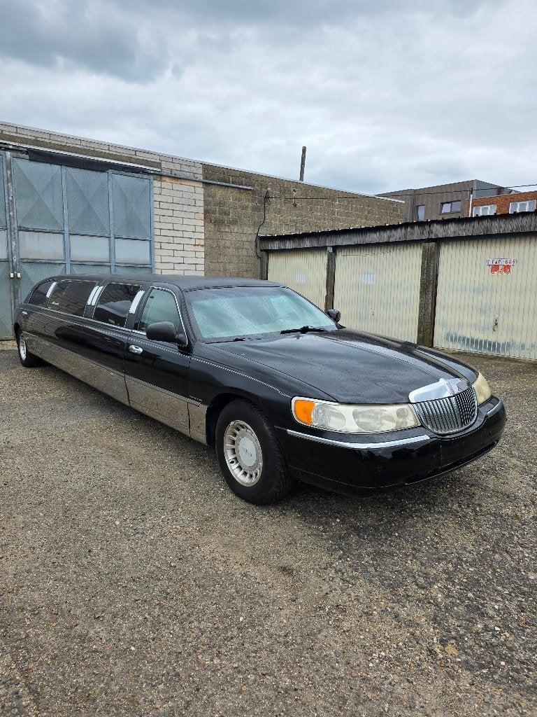 Limousine Lincoln Town Car 4,6 cc, Autos, Lincoln, Entreprise, Achat, Town Car, Essence, Autre carrosserie, 5 portes, Automatique
