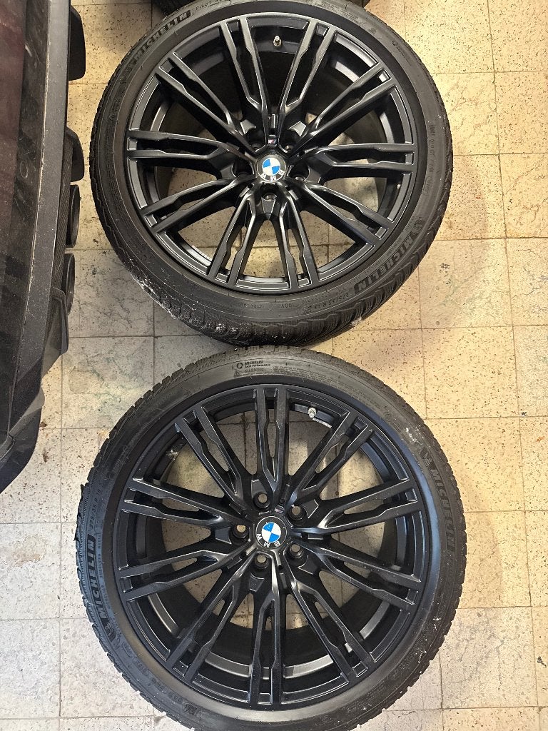 Jantes d’origine, BMW, Autos : Pièces & Accessoires, Neuf, Pneus hiver, 275 mm, Jante(s)