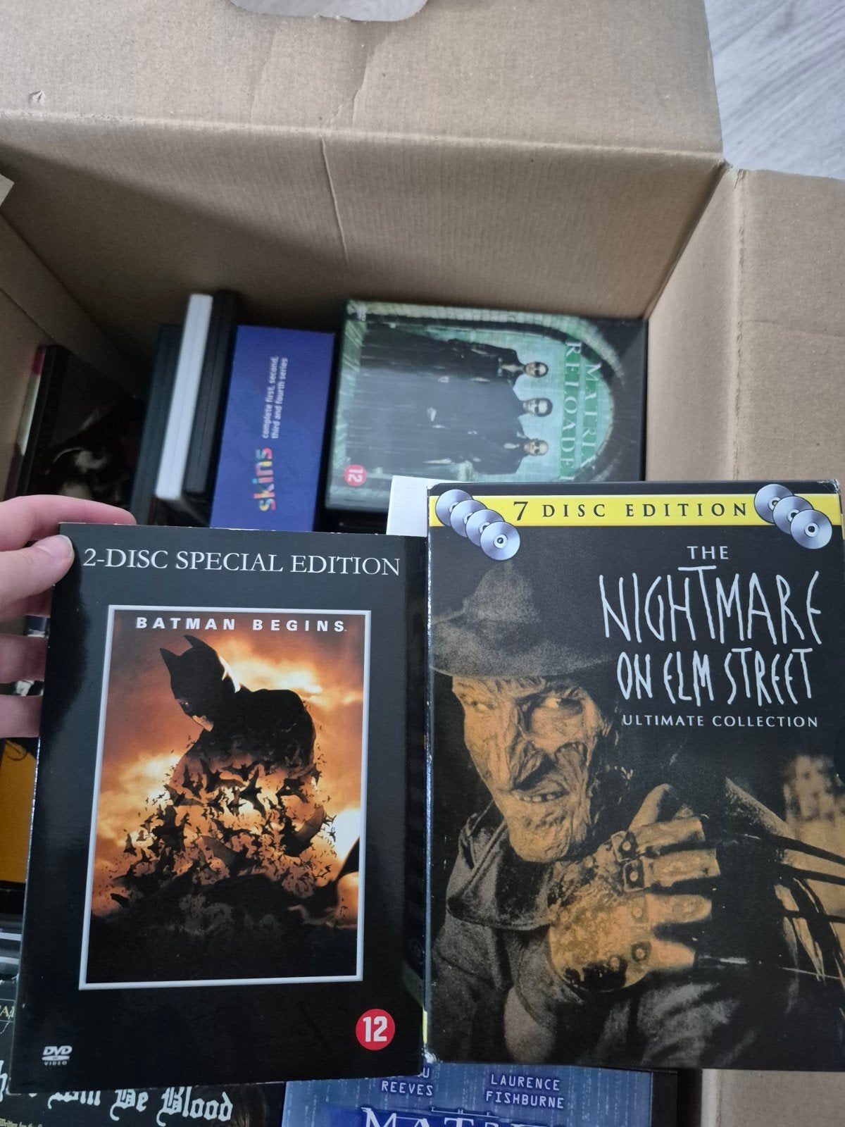 130 dvd s, Enlèvement