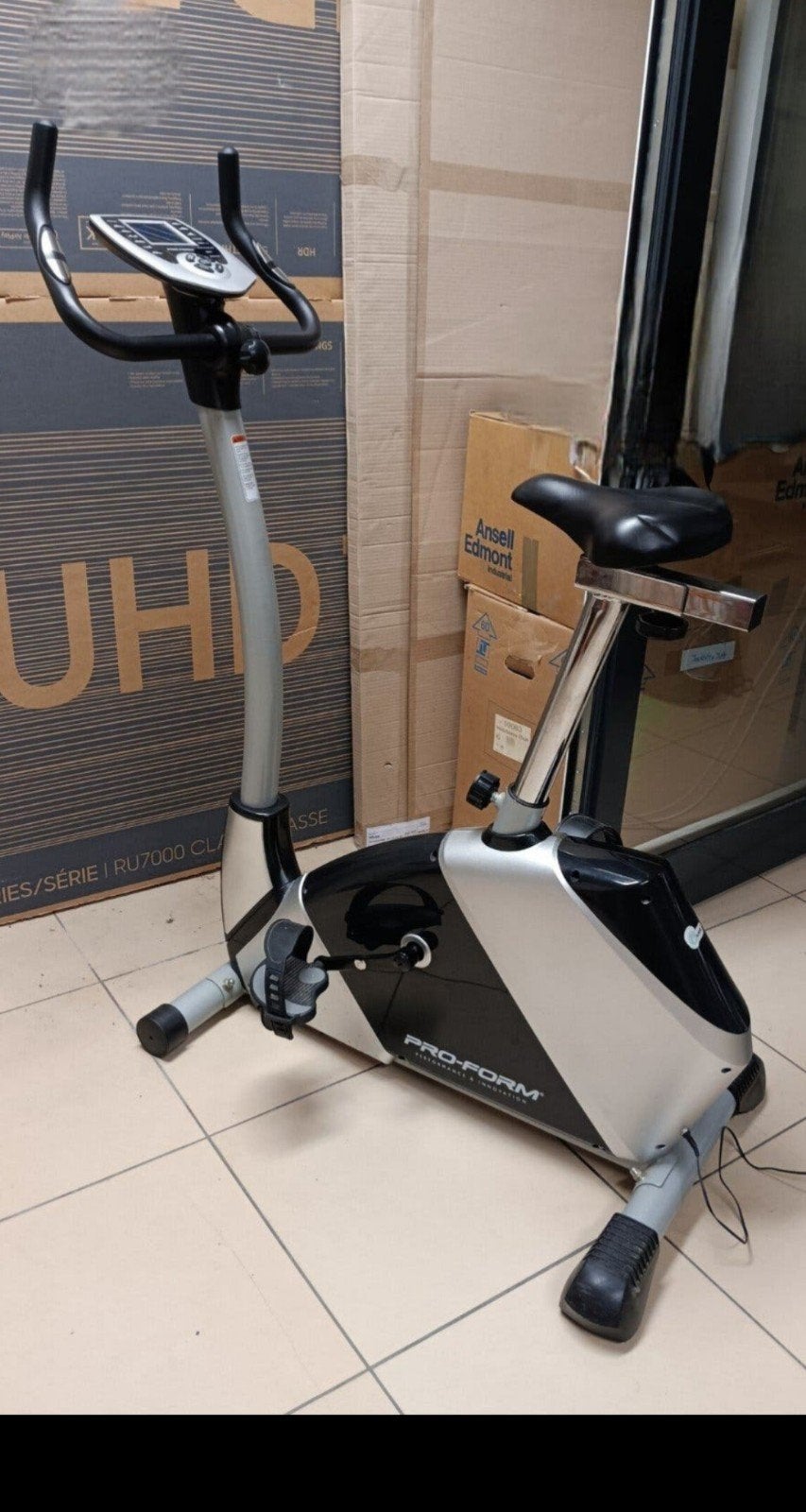 PRO-FORM Electrische Hometrainer, Sports & Fitness, Enlèvement ou Envoi, Comme neuf, Métal, Vélo d'appartement