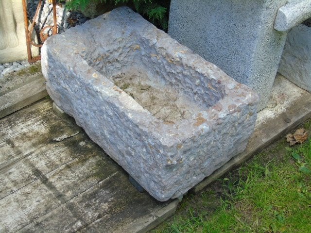 dienblad of trog in blauwe steen, plantenbak, goede keuze!!, Ophalen, Steen, Gebruikt, Minder dan 30 cm