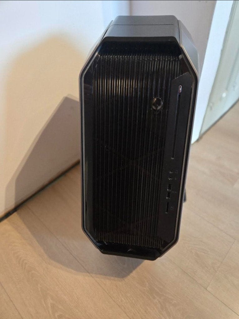 Alienware Area-51 R2 (16Go DDR4 +1660 Super), Computers en Software, Desktop Pc's, Gebruikt, 3 tot 4 Ghz, HDD, SSD, 16 GB, Met videokaart
